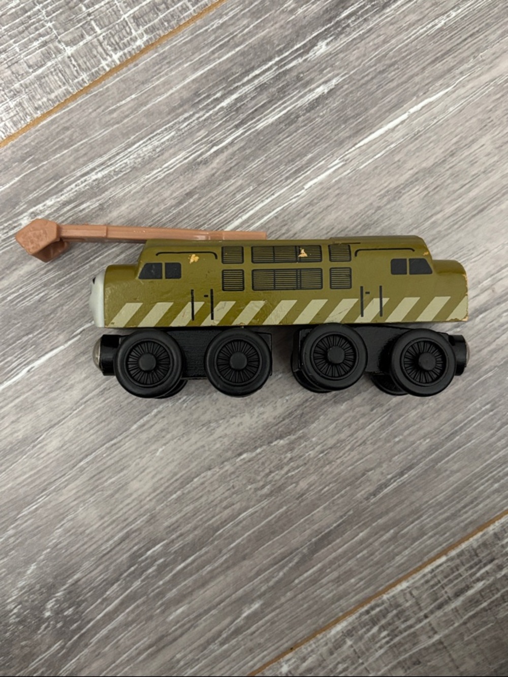Wooden Diesel 10 - Picture 9 of 9